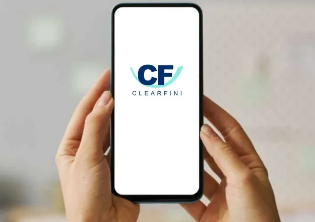 Neue Produktmarke Clearfini auf Smartphone angezeigt